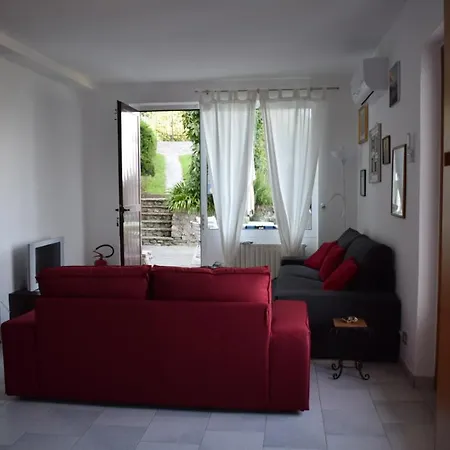Landscapesilvia Acqua Apartment